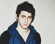 Porter Robinson Accused Of Inciting A Riot Wallpaper